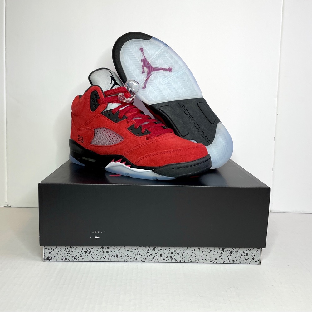 SOLDJordan retro 5 Raging Bull